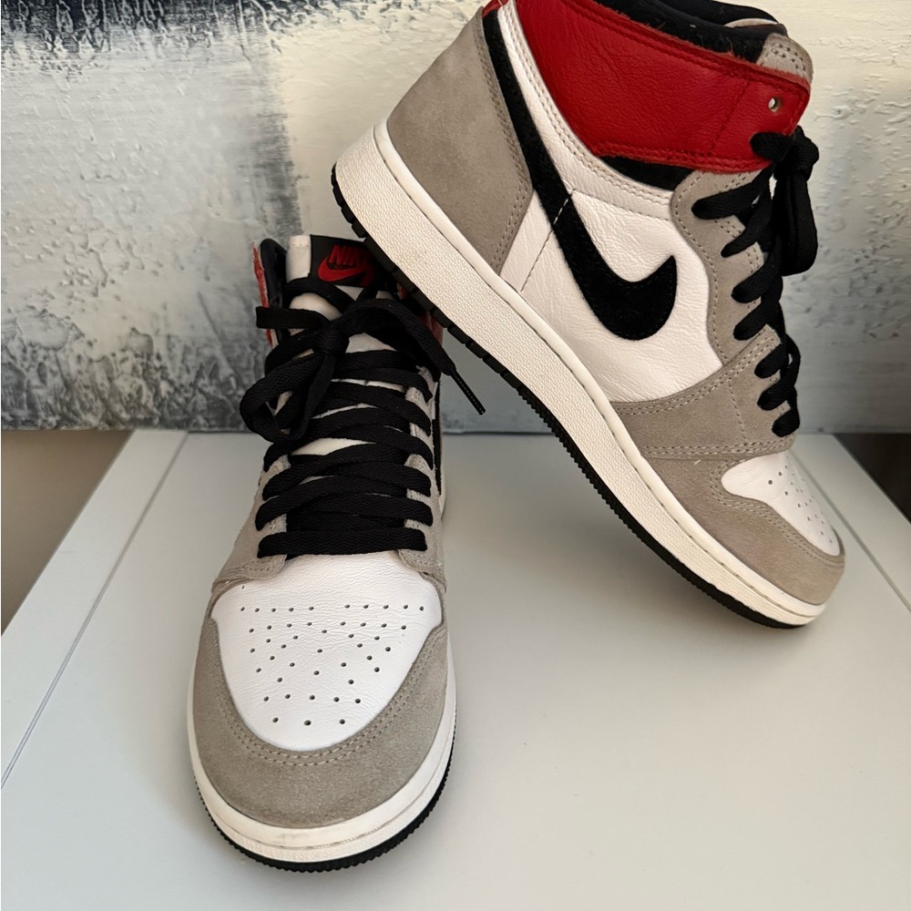 Jordan 1 Retro High OG Heritage White Red Black Size 6Y / Women’s 7.5 - Picture 2 of 7